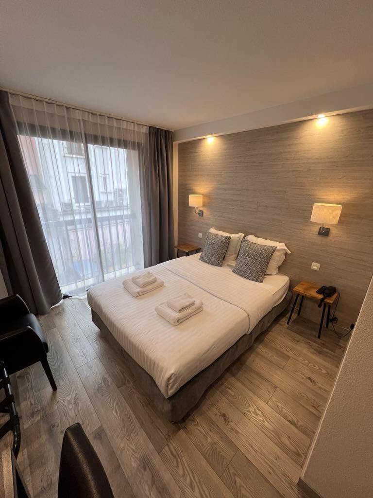 Au Bec Fin Hotel Aix-les-Bains Exterior photo