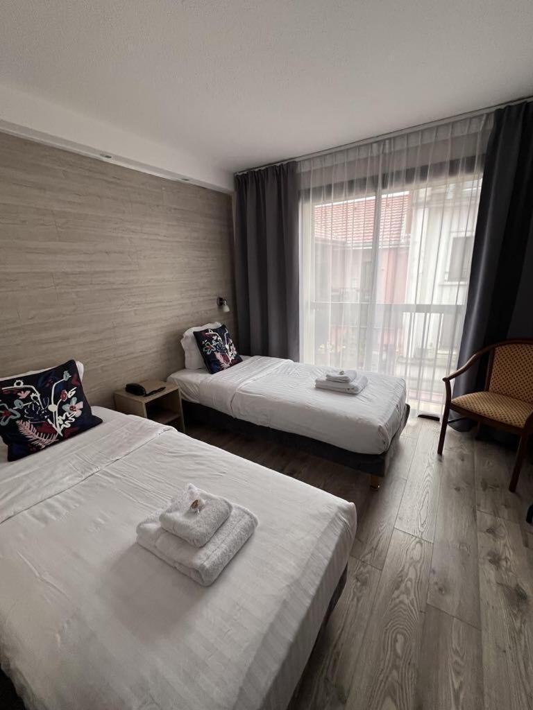 Au Bec Fin Hotel Aix-les-Bains Exterior photo